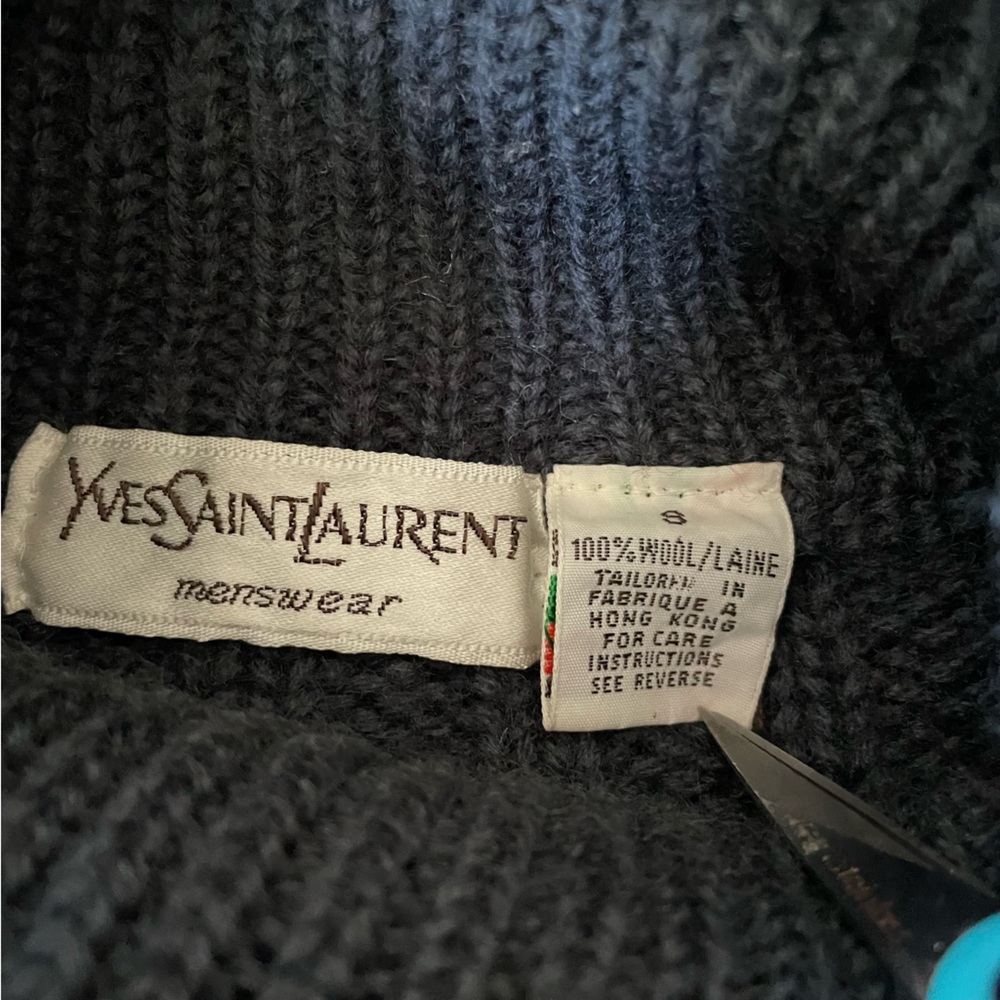 Yves Saint Laurent Charcoal Cable Knit Turtleneck Sweater 100% Wool Cozy Chic - Picture 9 of 13